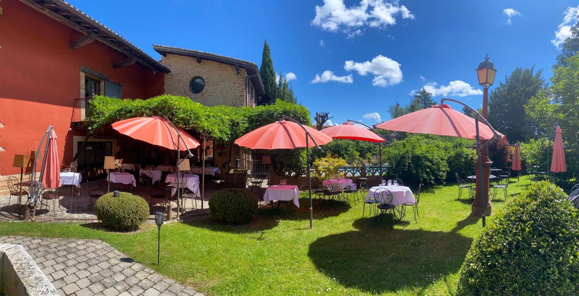Les Jardins De La Tour Hotel Chatillon-sur-Chalaronne Exterior photo