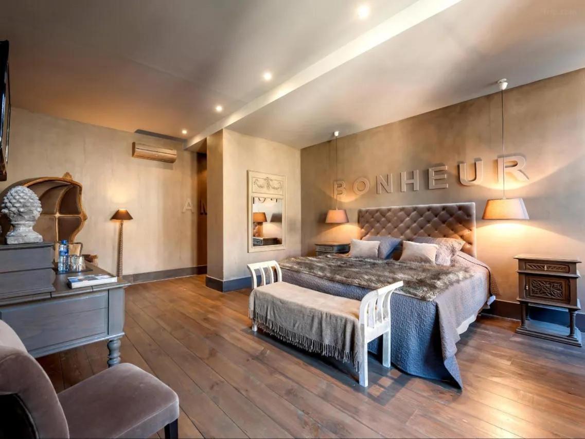 Les Jardins De La Tour Hotel Chatillon-sur-Chalaronne Exterior photo